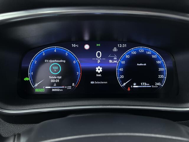 Toyota COROLLA Touring Sports Hybrid 200 Dynamic Limited | Stoelverwarming | Stuurwielverwarming |