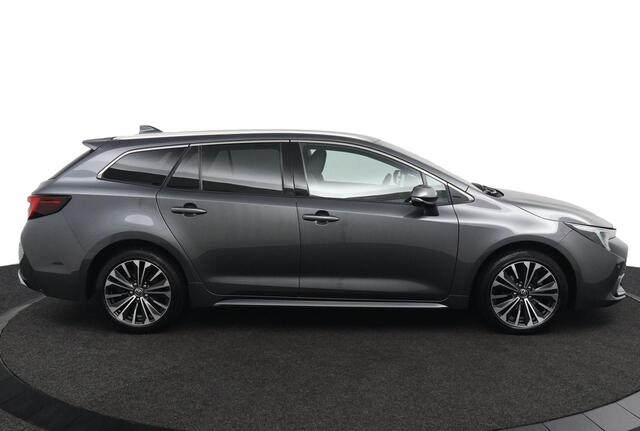 Toyota COROLLA Touring Sports Hybrid 140 Dynamic | Demo Voordeel | Zeer complete Uitvoering | Parkeersensoren Rondom | Stoelverwarming | Elektrisch bedienbare achterklep |