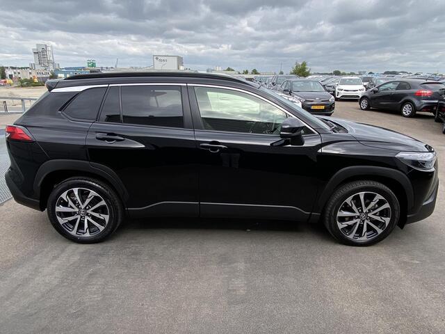Toyota COROLLA Cross Hybrid 200 Executive Edition Panoramadak, Dodehoekdetectie, Parkeersensoren voor + achter, Elektrische achterklep, Led, Navi, Garantie t/m 2034!