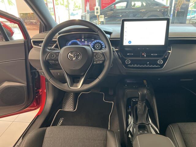Toyota COROLLA Touring Sports Hybrid 200 First Edition nieuw en direct leverbaar