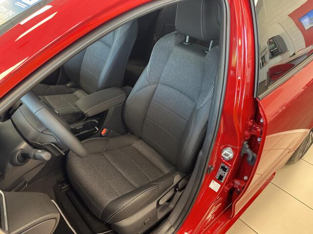 Toyota COROLLA Touring Sports Hybrid 200 First Edition nieuw en direct leverbaar