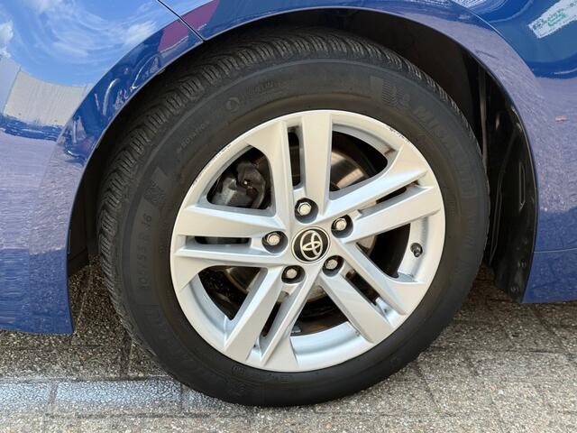 Toyota COROLLA 1.8 Hybrid Active Navi / Carplay etc.