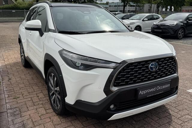 Toyota COROLLA Cross 2.0 High Power Hybrid Executive Edition Panoramadak, Dodehoekdetectie, Parkeersensoren voor + achter, Elektrische achterklep, Led, Navi, Garantie t/m 2034!