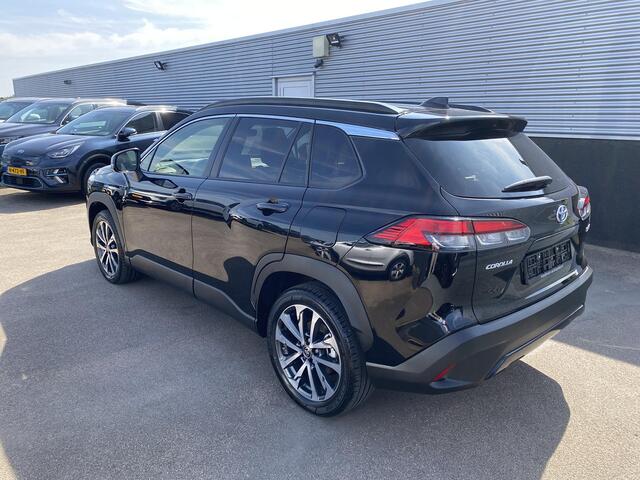 Toyota COROLLA Cross Hybrid 200 Dynamic edition Navigatie, Dodehoekdetectie, Parkeersensoren voor + Achter, Elektrische achterklep, LED, LMV,