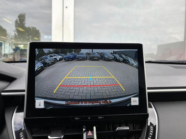 Toyota COROLLA Cross Hybrid 140 Style + Premium Pack II | Panoramadak | Half leder | Blindspot | Stoelverwarming | Parkeerhulp voor en achter | Toyota garantie tot 2034!
