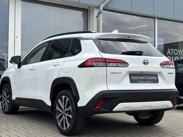 Toyota COROLLA Cross Hybrid 140 Style + Premium Pack II | Panoramadak | Half leder | Blindspot | Stoelverwarming | Parkeerhulp voor en achter | Toyota garantie tot 2034!