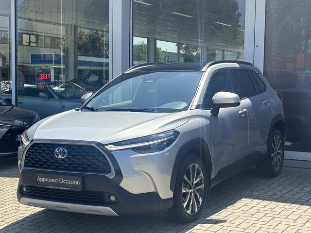 Toyota COROLLA Cross Style | All seasonbanden | Panoramadak | Half leder | Stoelverwarming | Parkeerhulp voor en achter | Toyota garantie tot 2034!