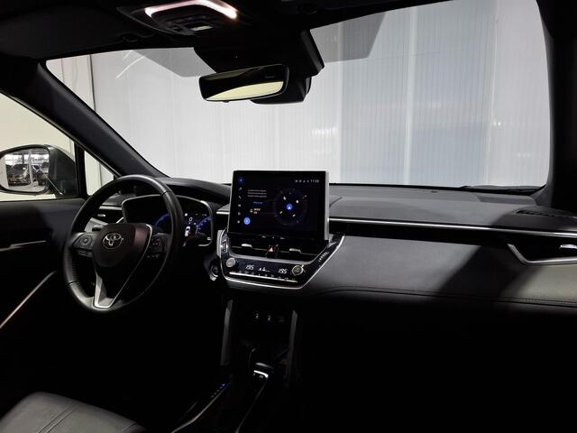 Toyota COROLLA Cross Hybrid 200 Style | Panoramadak | Half lederen bekleding | Dealer onderhouden |