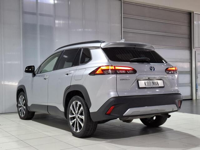 Toyota COROLLA Cross Hybrid 200 Style | Panoramadak | Half lederen bekleding | Dealer onderhouden |