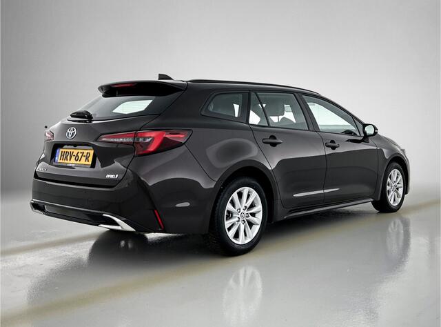 Toyota COROLLA Touring Sports Hybrid 140 Dynamic Limited | Stoelverwarming | Navigatie | PDC voor en achter | Facelift Model |