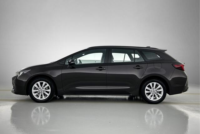 Toyota COROLLA Touring Sports Hybrid 140 Dynamic Limited | Stoelverwarming | Navigatie | PDC voor en achter | Facelift Model |