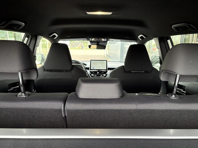 Toyota COROLLA Cross 1.8 Hybrid 140 Style + KEYLESS/CAMERA/NAVI/DODEHOEK/WINTERPACK