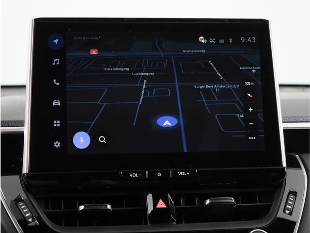 Toyota COROLLA Cross Hybrid 200 Style *DEMO* | Stoelverwarming | Parkeersensoren | Elektrische kofferbakklep |