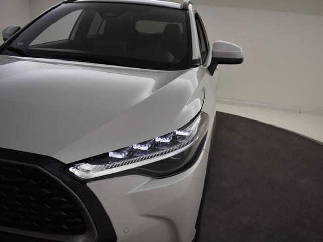 Toyota COROLLA Hybrid 140 Style | Panormadak | Stoelverwarming | Parkeersensore