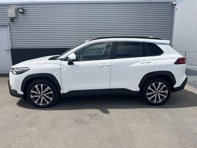 Toyota COROLLA Cross Hybrid 200 Dynamic edition Automaat Navigatie, Elektrische achterklep, Achteruitrijcamera, LM velgen, Privacy glass, smart Key, All-season banden