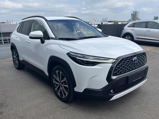 Toyota COROLLA Cross Hybrid 200 Dynamic edition Automaat Navigatie, Elektrische achterklep, Achteruitrijcamera, LM velgen, Privacy glass, smart Key, All-season banden