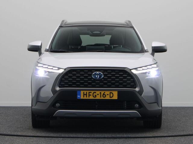 Toyota COROLLA Cross Hybrid 140 Style + Premium Pack II | 10 Jaar Garantie! | Stoelverwarming | Apple Carplay & Android Auto | Panoramadak |
