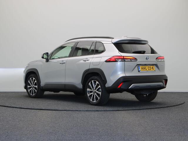 Toyota COROLLA Cross Hybrid 140 Style + Premium Pack II | 10 Jaar Garantie! | Stoelverwarming | Apple Carplay & Android Auto | Panoramadak |