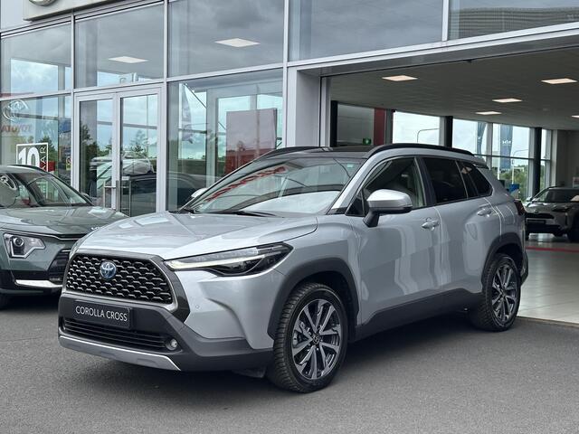 Toyota COROLLA Cross Hybrid 140 1.8 Executive edition All season banden | Panoramadak | Dodehoekdetectie | Parkeersensoren voor + achter | Elektrische achterklep | Led | Navi | Garantie t/m 2034!
