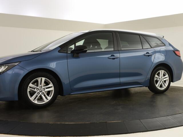 Toyota COROLLA 1.8 Hybrid Active BI-Tone | Carplay |Camera | All Seasons