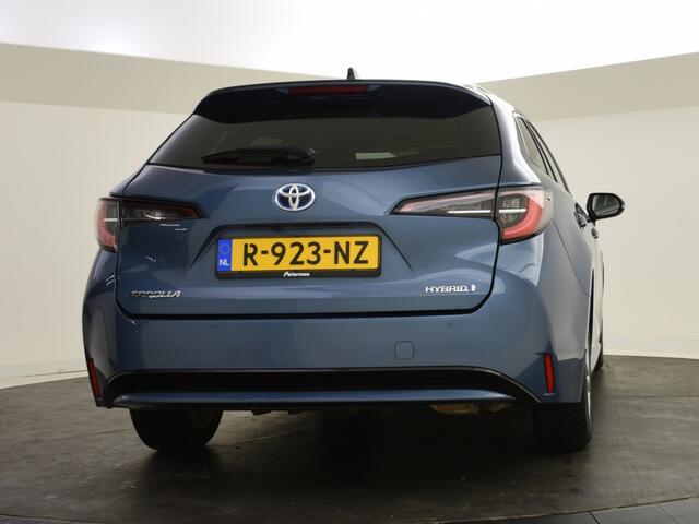 Toyota COROLLA 1.8 Hybrid Active BI-Tone | Carplay |Camera | All Seasons