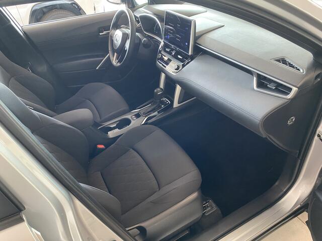 Toyota COROLLA Cross Hybrid 140 Style