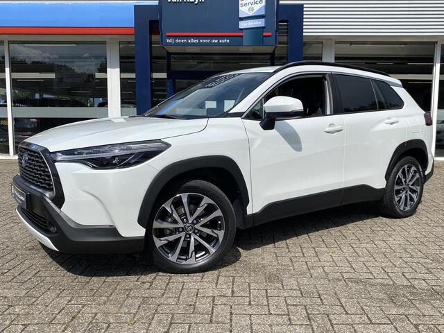 Toyota COROLLA Cross 2.0 High Power Hybrid First Edition / NL-Auto / 1-Ste Eigenaar / Dealer-Onderhouden / Automaat / Keyless / Half-Leder / LED / DAB / Apple-Carplay & Android-Auto / Navi / Camera / Stoelverwarming / Adaptieve Cruise-Control / Elektrische Achterklep / 