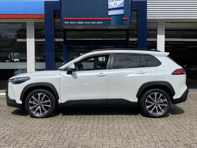 Toyota COROLLA Cross 2.0 High Power Hybrid First Edition / NL-Auto / 1-Ste Eigenaar / Dealer-Onderhouden / Automaat / Keyless / Half-Leder / LED / DAB / Apple-Carplay & Android-Auto / Navi / Camera / Stoelverwarming / Adaptieve Cruise-Control / Elektrische Achterklep / 