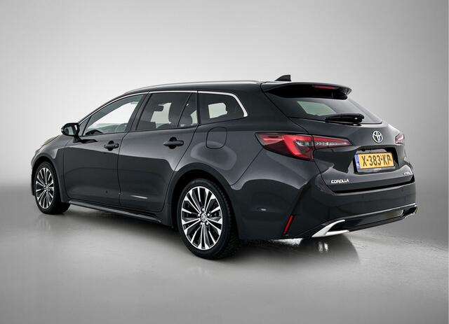 Toyota COROLLA Touring Sports 1.8 Hybrid First Edition | Stoelverwarming | Draadloze tel.lader | Camera | Elek. achterklep |