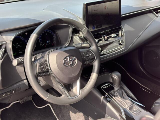 Toyota COROLLA 2.0 Touring Sports / Applecarplay/AndroidAuto / Stoel,Stuur & Voorruitverwarming / Camera / Digital Cockpit / Parkeersensoren Rondom / Hybrid 200 Dynamic