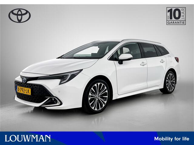 Toyota COROLLA Touring Sports 1.8 Hybrid First Edition | NL-Auto | Lichtmetalen Velgen | Stoelverwarming | Navigatie | Apple Carplay/ Android Auto |