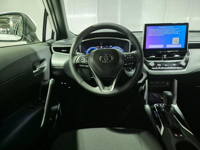 Toyota COROLLA Cross Hybrid 200 Dynamic Adaptieve cruise control, navigatie Apple CarPlay/Android Auto, draadloze telefoonlader, keyless, Elektrische achterklep