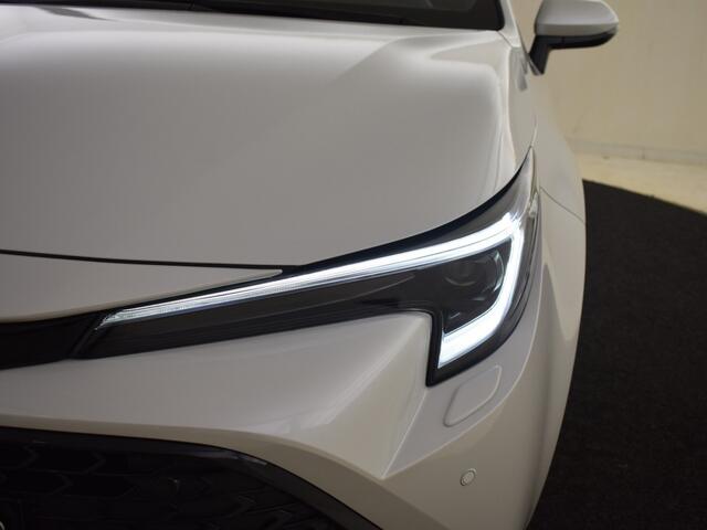 Toyota COROLLA Hybrid 140 Style Edition | Trekhaak | Parkeersensoren V+A