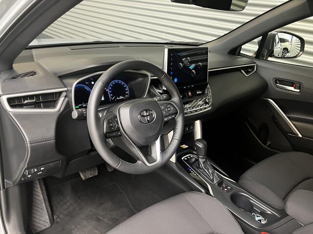 Toyota COROLLA Cross Hybrid 140 STYLE/PDC/CAM/DODE HOEK/EL A KLEP/LED V+A/ENZ