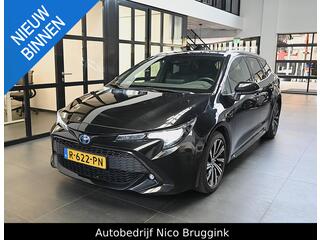 toyota-corolla-touring-sports-1.8-h