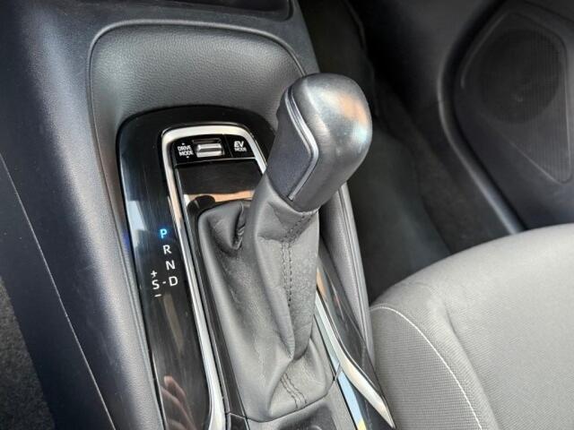 Toyota COROLLA 2.0 HYBRID DYNAMIC NAVI CLIMA ADAP-CRUISE CAMERA