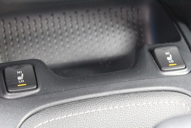 Toyota COROLLA Touring Sports 1.8 Hybrid Active Plus | Rijklaar | Camera | Stoel-/Stuurverw. | Adaptive cruise | Apple/Android | Clima | LED | Dealer onderhouden