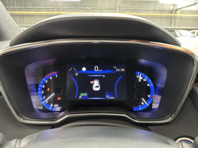 Toyota COROLLA Touring Sports 1.8 Hybrid Business Plus NL Auto, slechts 31000km, 1e eigenaar en BTW auto