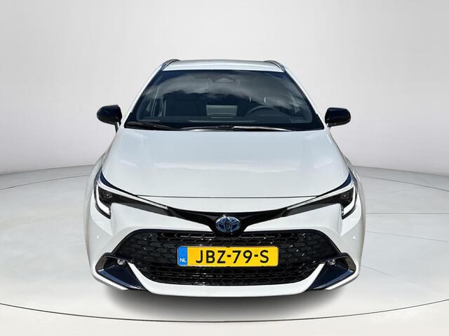 Toyota COROLLA Touring Sports Hybrid 140 Dynamic **STOELVERWARMING/ PARKEERSENSOREN VOOR EN ACHTER/ LENDENSTEUN/ KEYLESS**