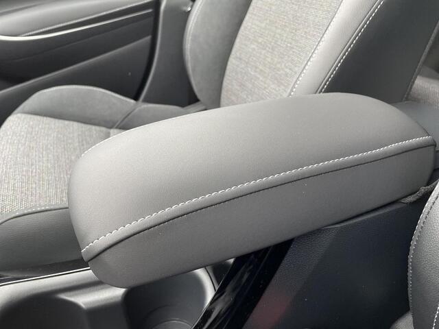 Toyota COROLLA Touring Sports Hybrid 140 Dynamic **STOELVERWARMING/ PARKEERSENSOREN VOOR EN ACHTER/ LENDENSTEUN/ KEYLESS**