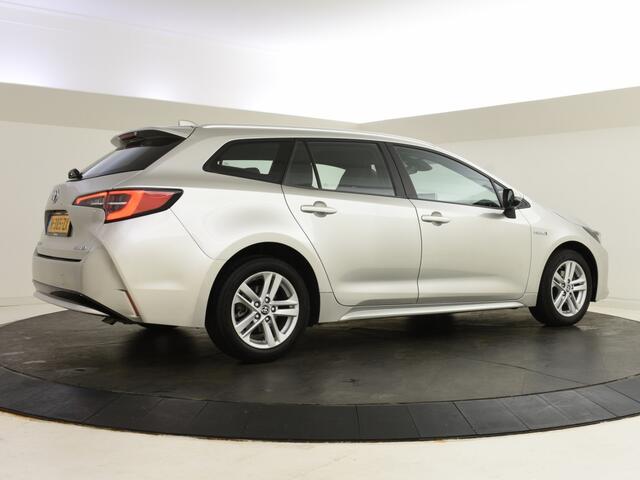 Toyota COROLLA 1.8 Hybrid Business | Camera | Apple & Android Carplay