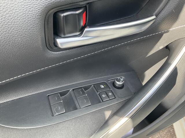 Toyota COROLLA Touring Sports 1.8 Hybrid Navi Camera Carplay Voll.Onderhouden