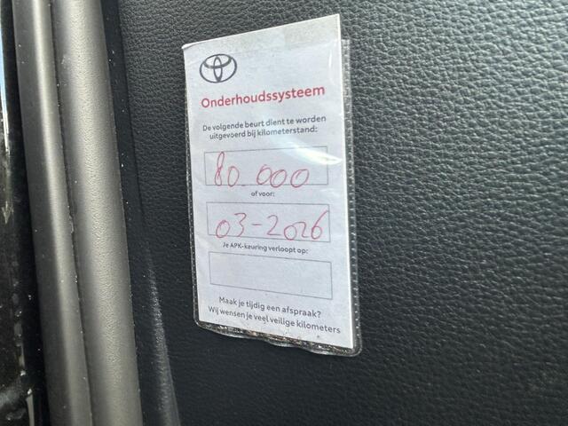 Toyota COROLLA 1.8 Hybrid Executive | Leder | LED | Dealer onderhouden |