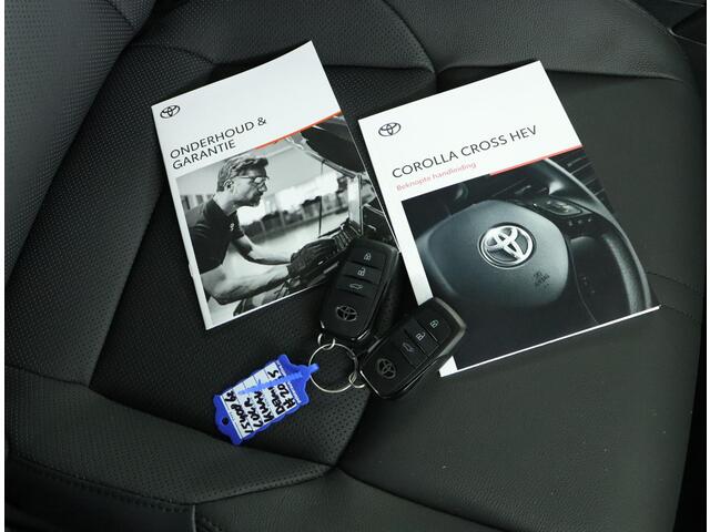 Toyota COROLLA Cross Hybrid 180 Executive | Nieuw model! | 10 jaar fabrieksgarantie |