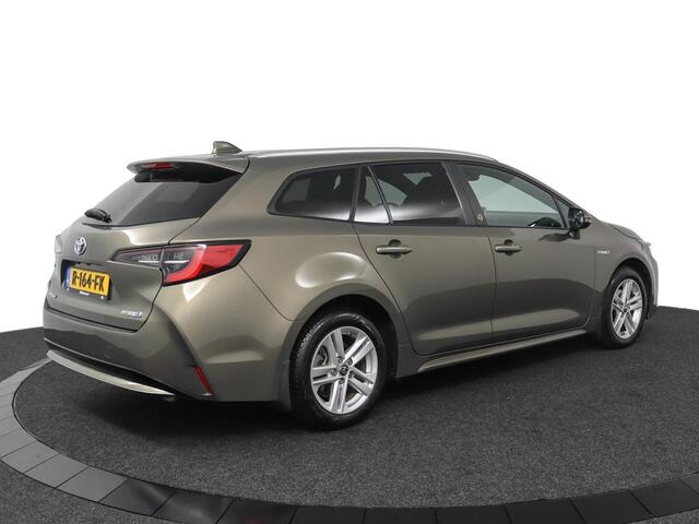 Toyota COROLLA Touring Sports 1.8 Hybrid Dynamic Limited | Apple Carplay/Android Auto | Elektrische Achterklep | Stoel/Stuurverwarming | head-up display |