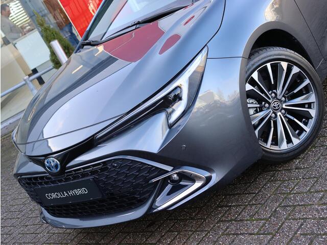 Toyota COROLLA Touring Sports 1.8 Hybrid First Edition, Apple carplay, Android auto!