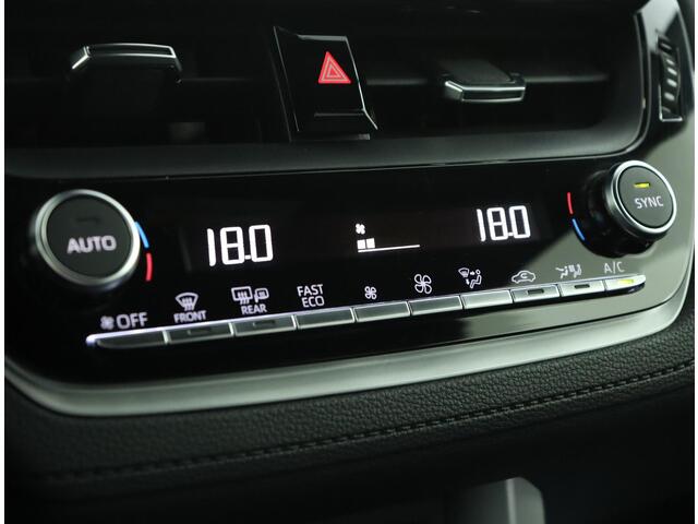 Toyota COROLLA Cross Hybrid 200 Dynamic | Parkeerhulp camera | Apple carplay & Android auto | Trekhaak |