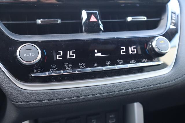 Toyota COROLLA Hybrid 140 Style Stoel/stuurverwarming/BlindSpot