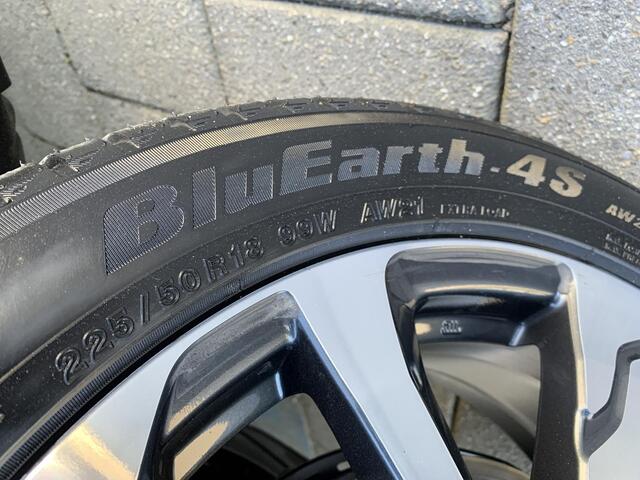 Toyota COROLLA Cross Hybrid 140 Style