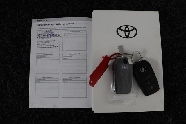 Toyota COROLLA Cross Hybrid 140 Style | Achterklep elektrisch bedienbaar | Apple Carplay/Android Auto |